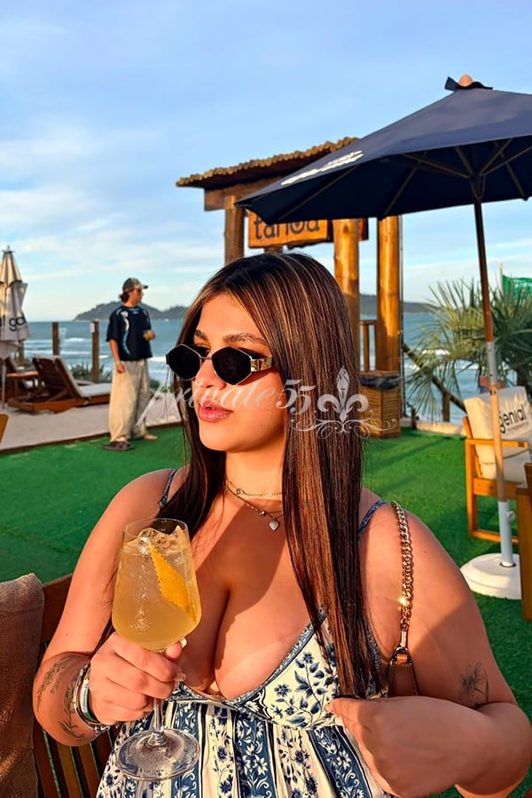 Public photo 6 of Isadora Diniz