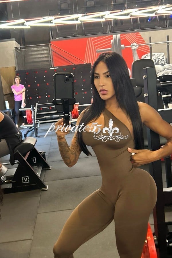 Public photo 6 of Isadora Monteiro