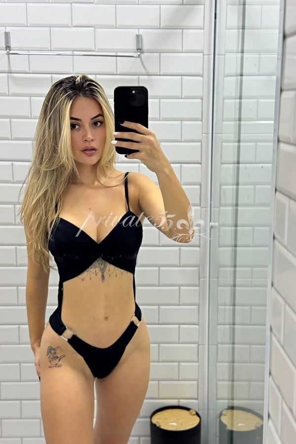 Ginger Bella, acompanhante verificada, foto 23