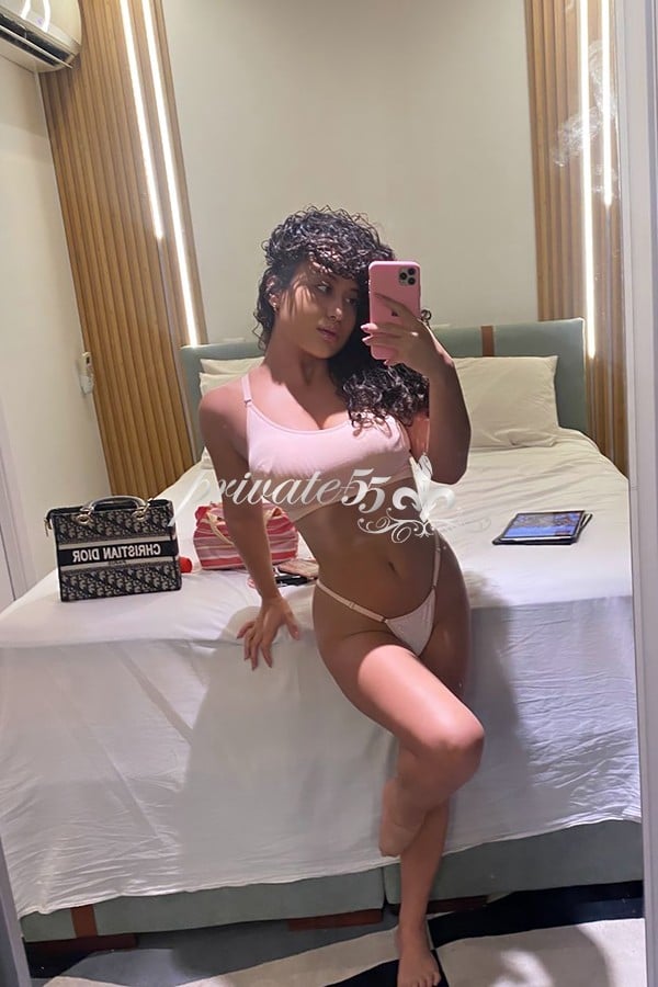 Public photo 4 of Ivy Silva