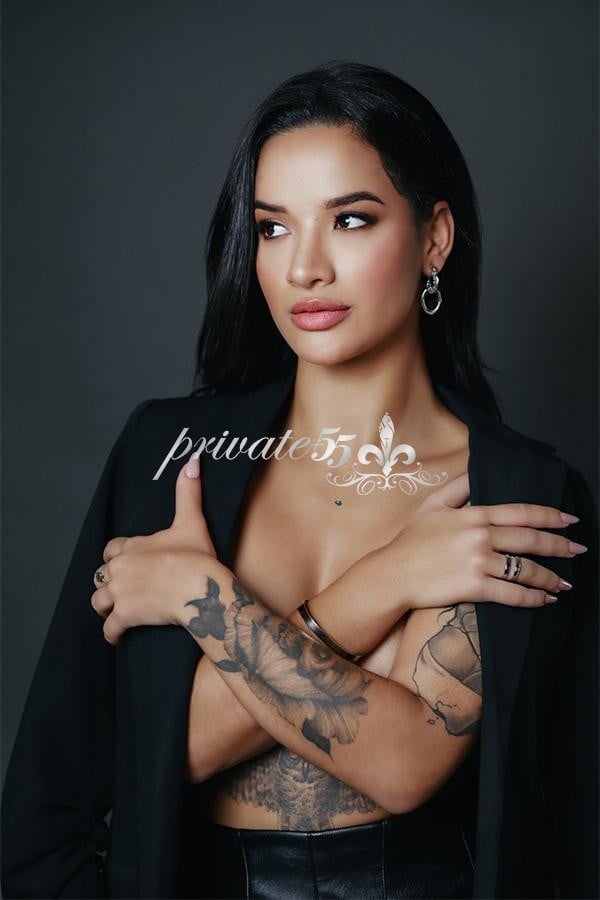 Public photo 8 of Alana Rosa