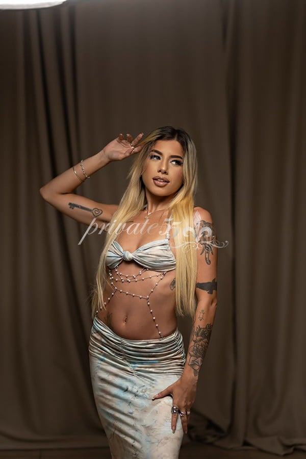 Public photo 11 of Maria Vitória