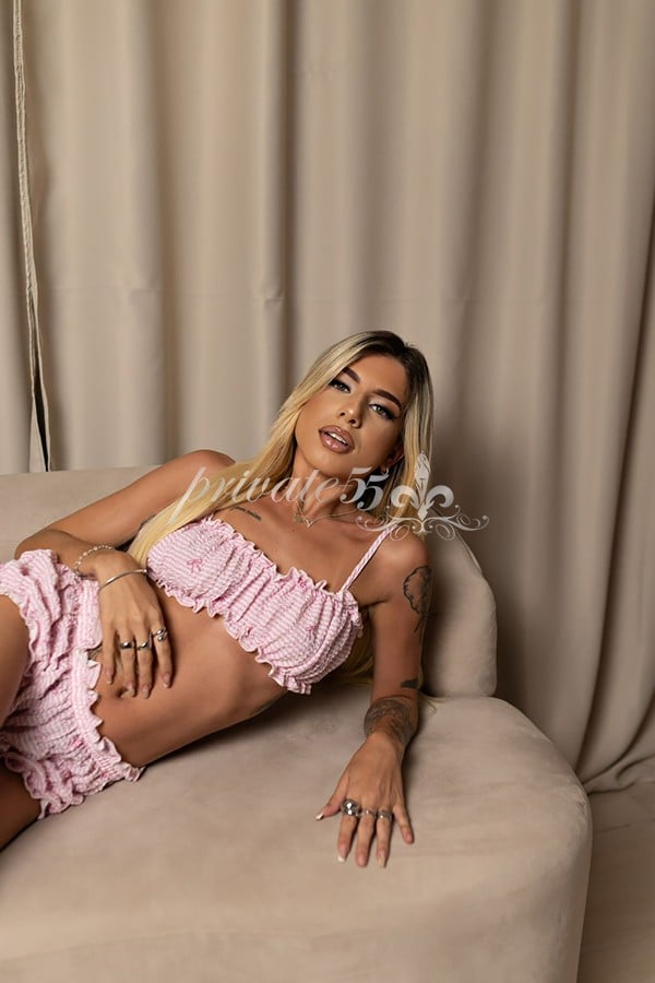 Public photo 2 of Maria Vitória