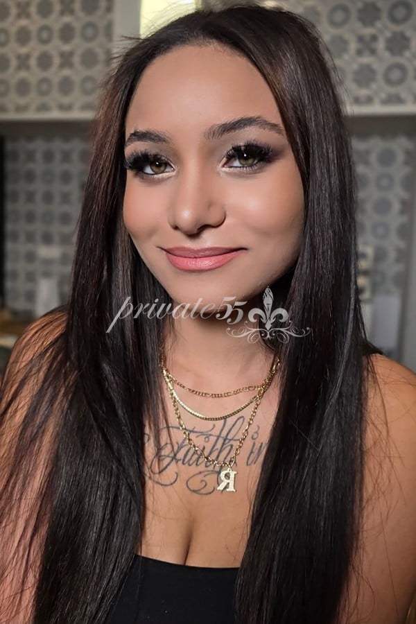 Public photo 3 of Agatha  Santos