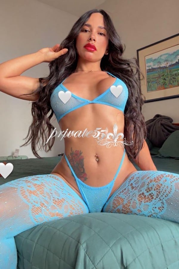 Public photo 10 of Ana Paula