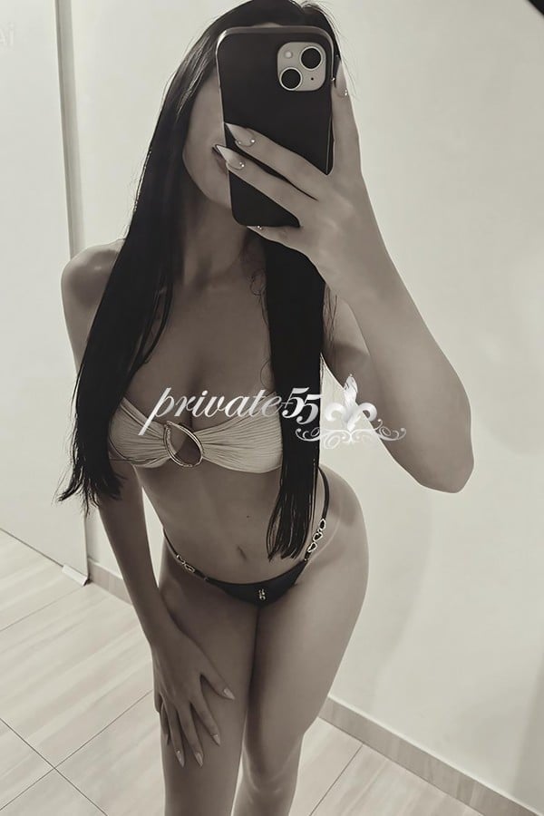 Public photo 15 of Mirella Mih