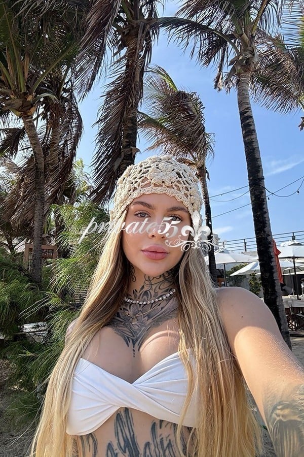 Public photo 2 of Marjorie Dior