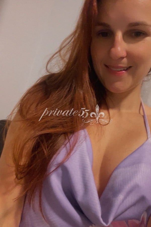 Public photo 5 of Melzinha  Adventure