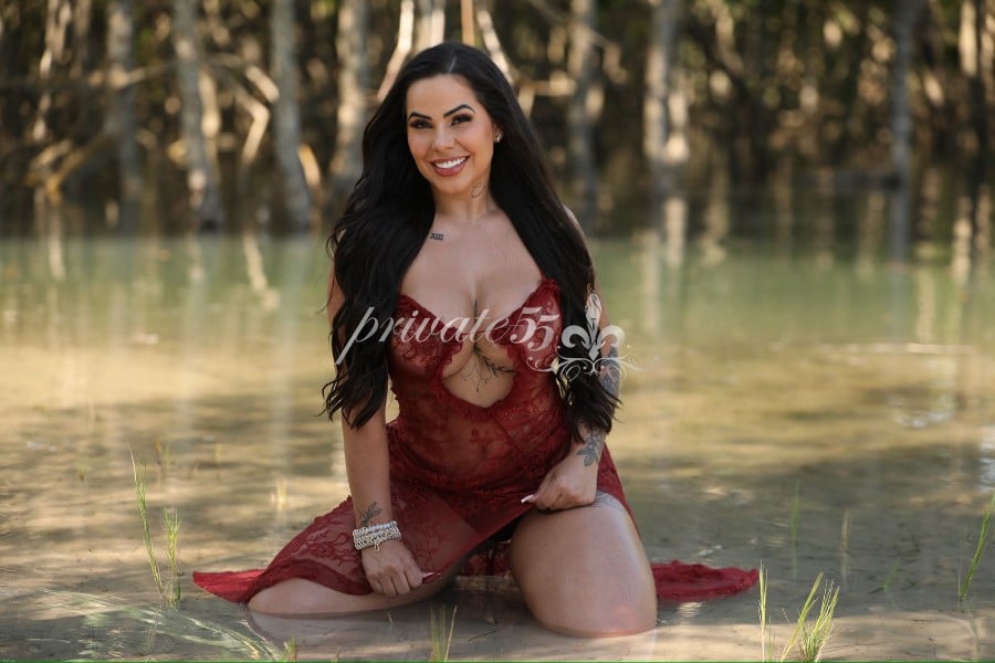 Public photo 5 of Juju Alves