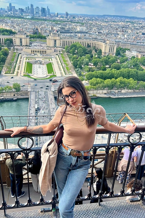 Public photo 5 of Camila Queiroz