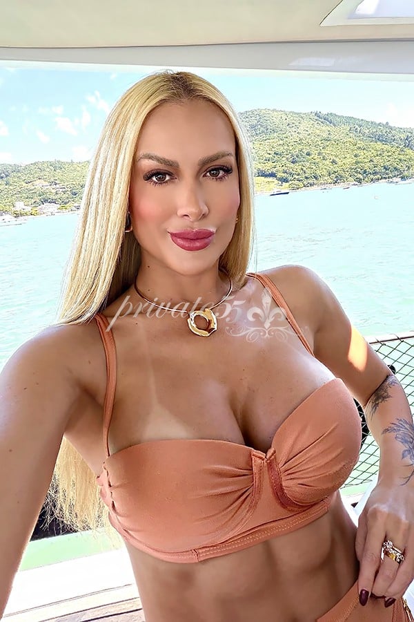 Public photo 4 of Yasmin Daher
