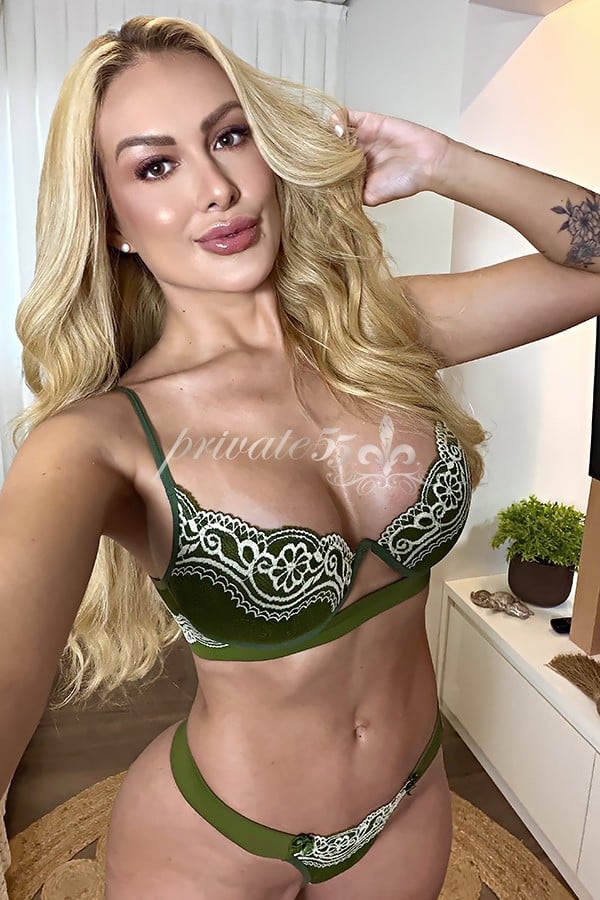Public photo 2 of Yasmin Daher