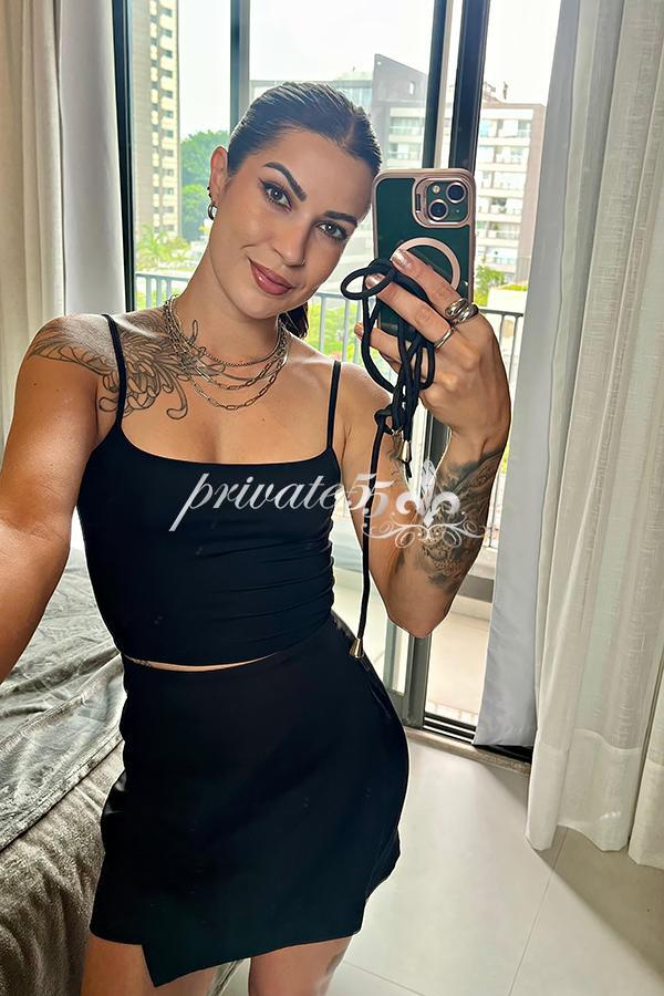 Public photo 2 of Camila Queiroz
