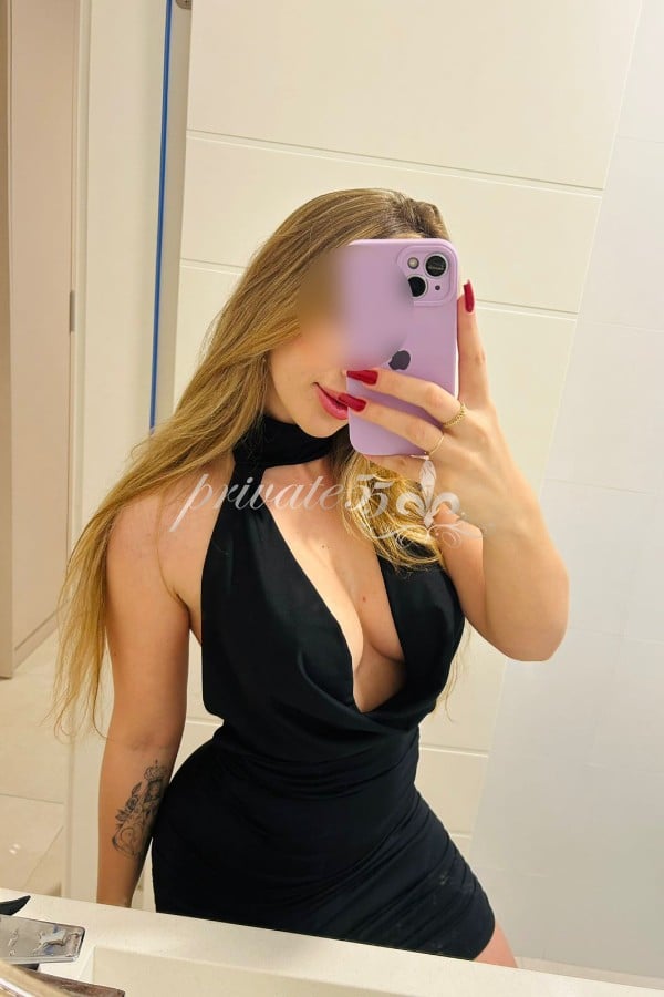 Public photo 8 of Lunna Lisa