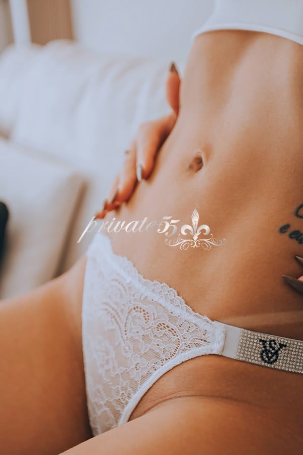 Public photo 6 of Luiza Vegas