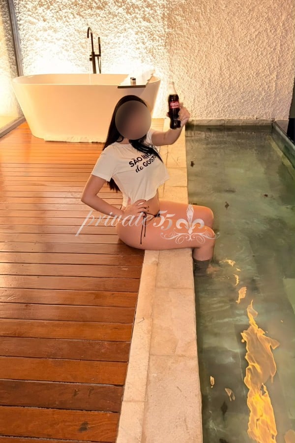 Foto pública 2 de Fernanda  Paixão