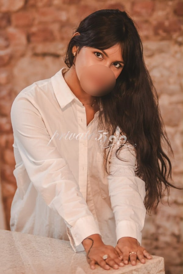 Clara Yanze, acompanhante, foto 12