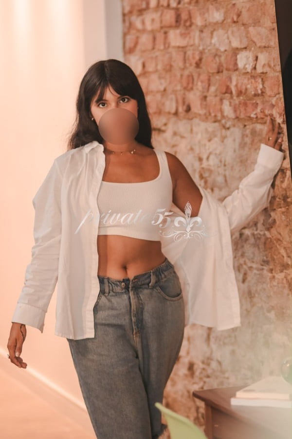 Clara Yanze, acompanhante de luxo, foto 13