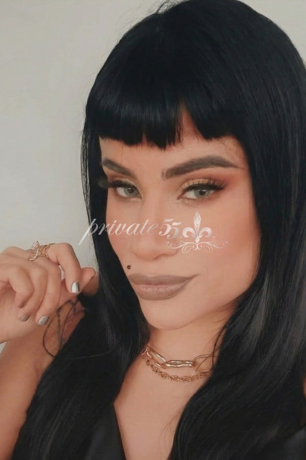 Public photo 4 of Pietra Fontaine