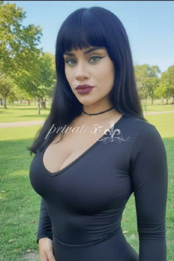 Public photo 2 of Pietra Fontaine