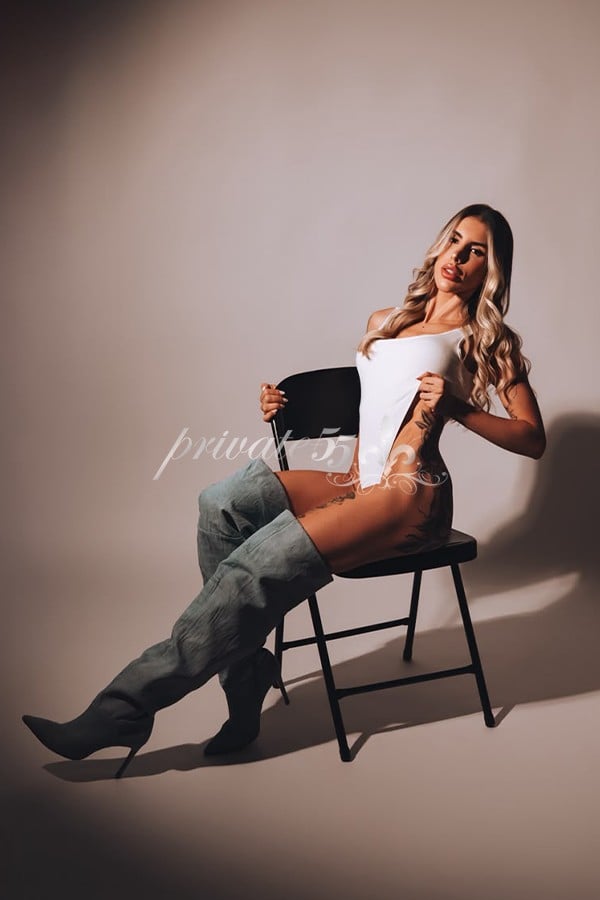 Serena Moretti, acompanhante, foto 8