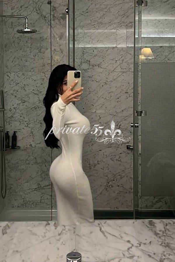 Liara Deltoro, acompanhante, foto 8