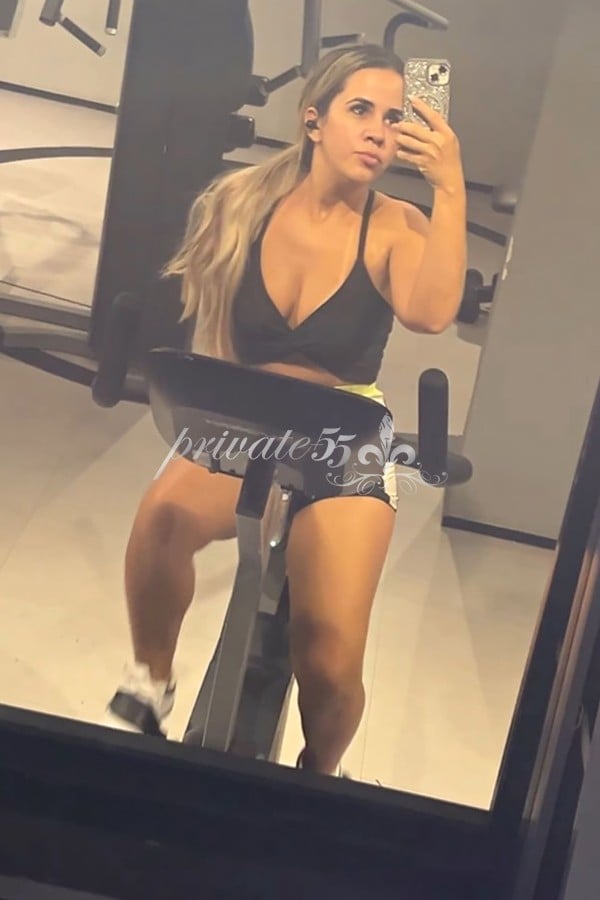 Duda Santorini, garota de programa, foto 2