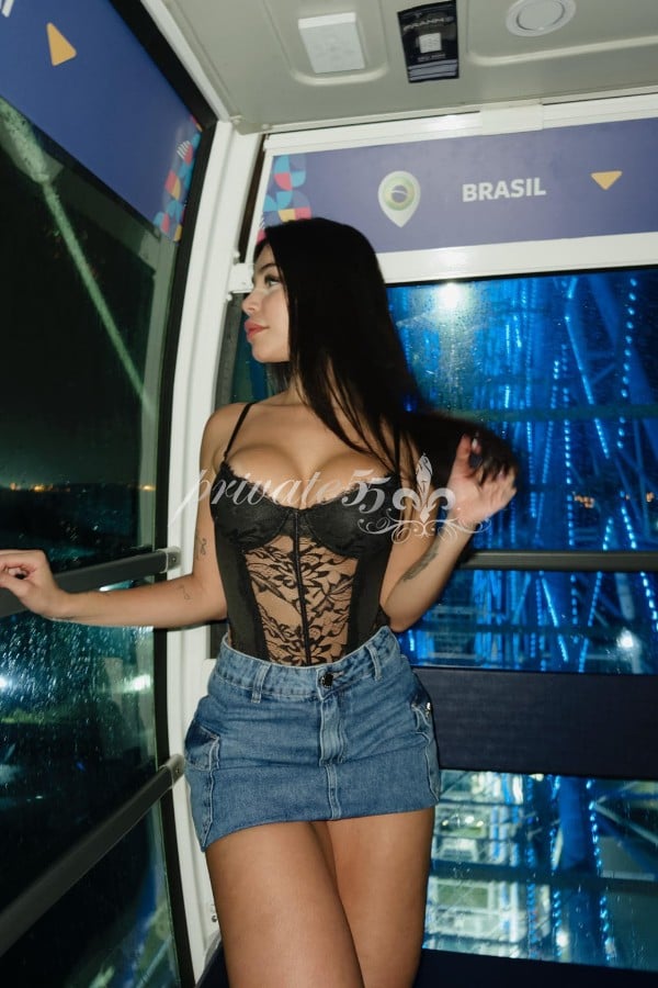 Public photo 7 of Livia  Villar