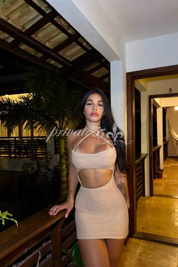 Public photo 4 of Livia  Villar