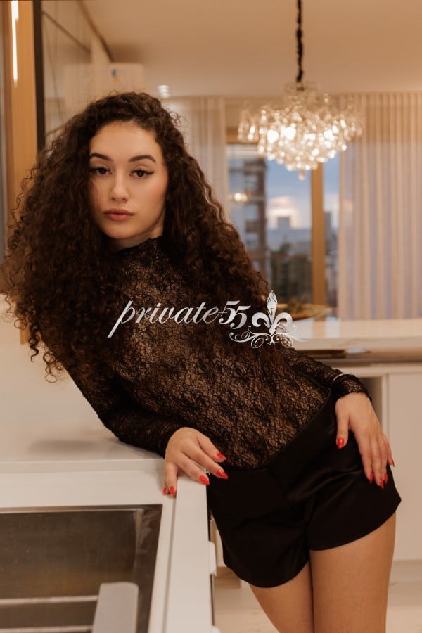 Júlia Castenari, acompanhante verificada, foto 3