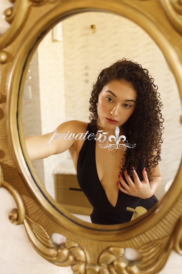 Júlia Castenari, acompanhante verificada, foto 27