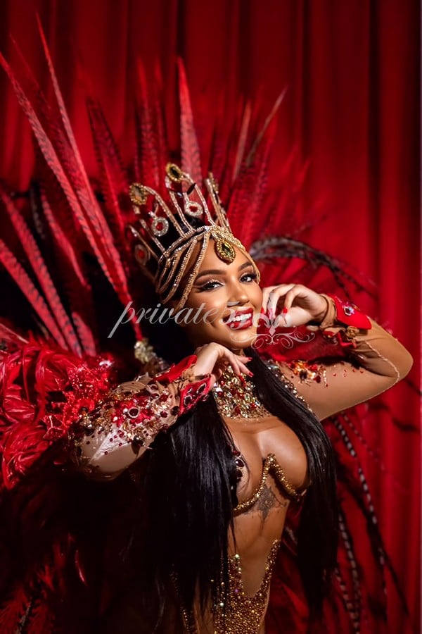 Public photo 5 of Maithe Moraes