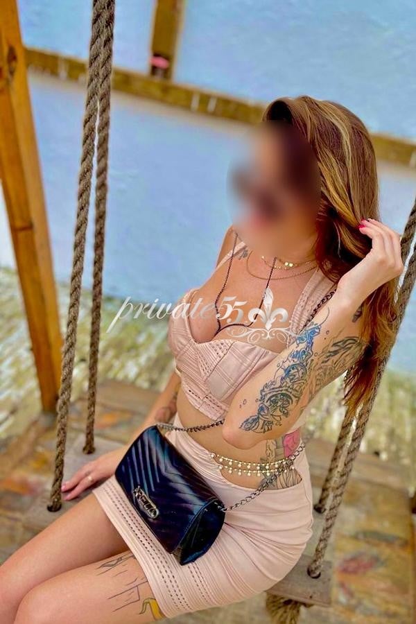 Public photo 21 of Karen Borges
