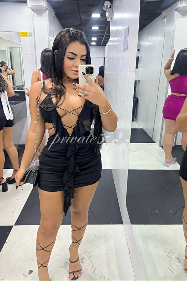 Public photo 2 of Nicolly  Rayssa