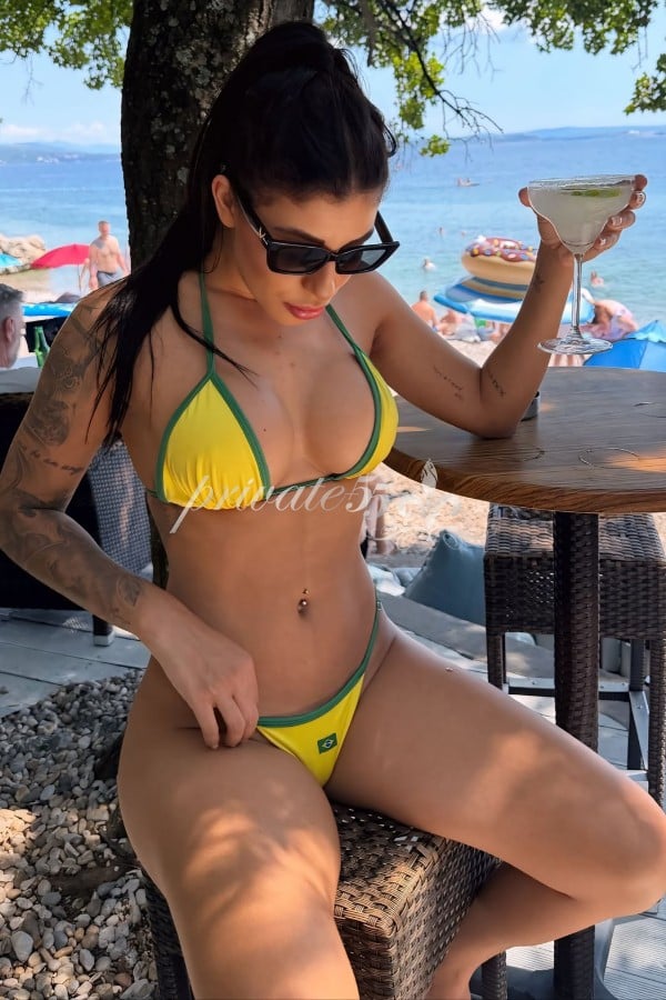 Lara  Bellini, acompanhante, foto 12