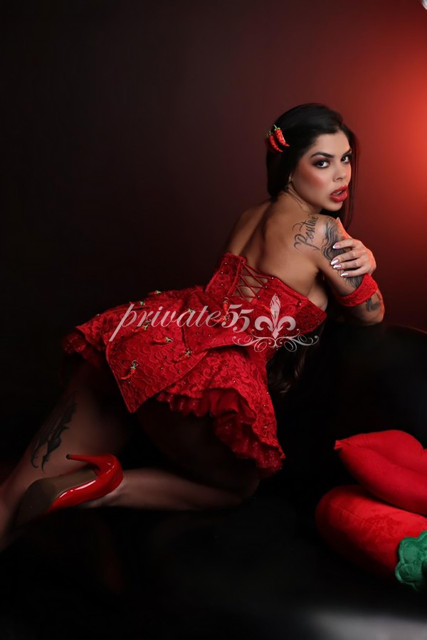 Public photo 11 of Gabriella Euzébio