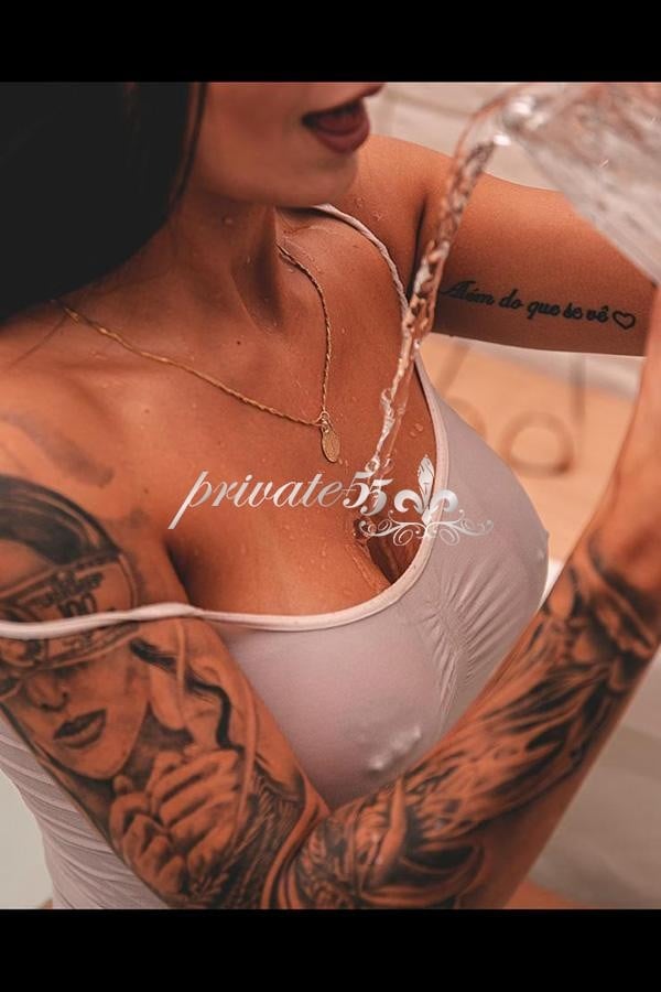 Public photo 5 of Fernanda Lobatto