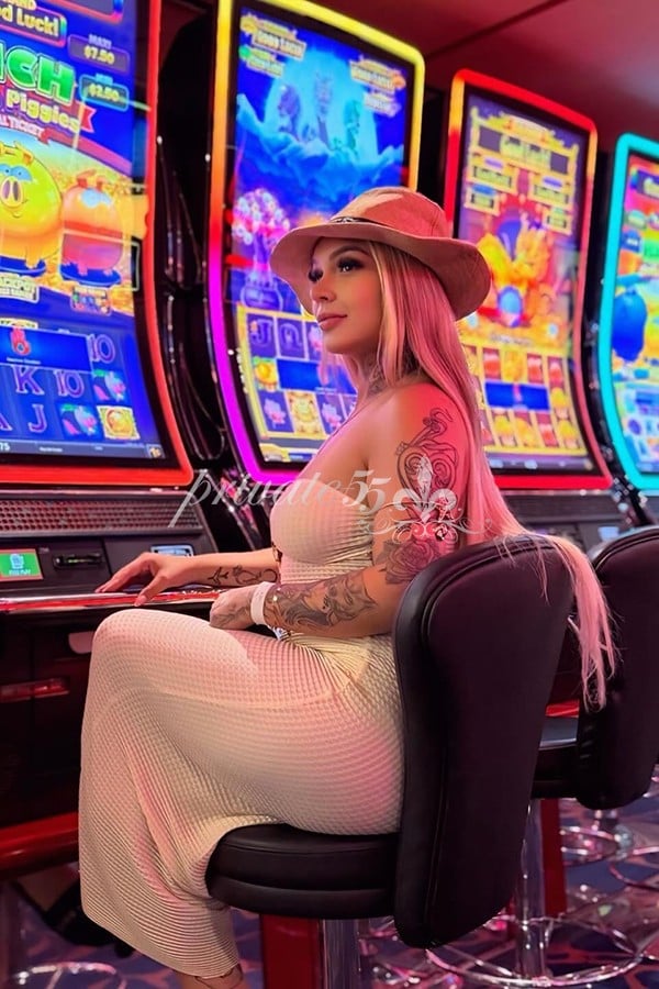 Nina Mion, garota de programa, foto 6
