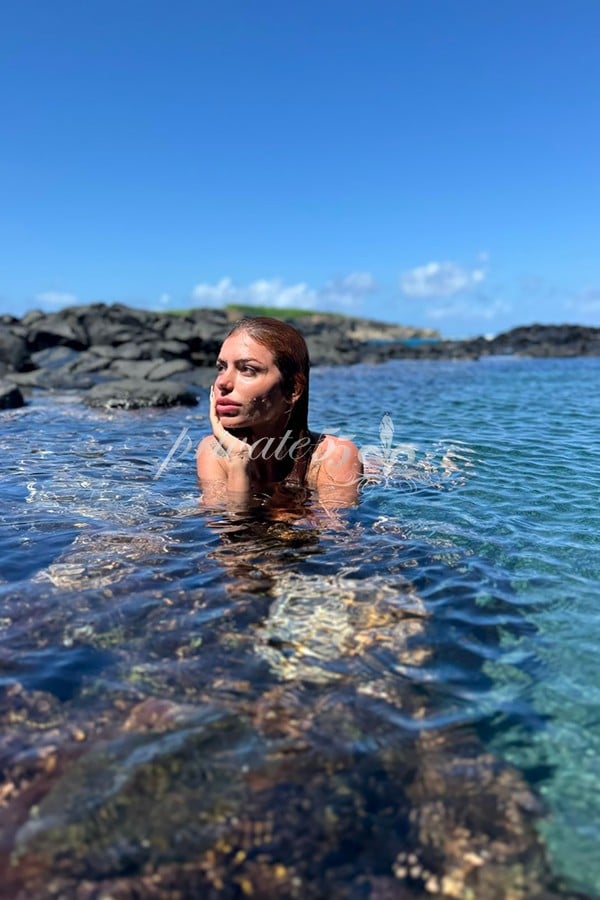 Mirella Mi, acompanhante, foto 4