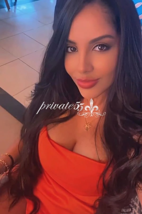 Public photo 4 of Aurora Diniz