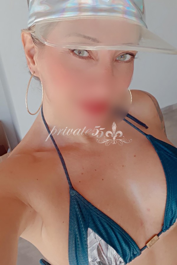 Mirella Lancaster, garota de programa, foto 6