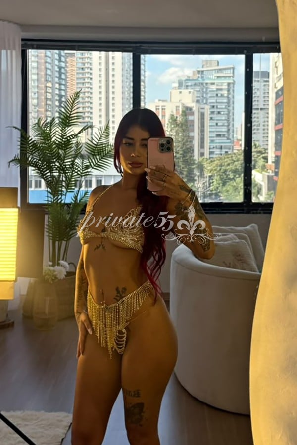 Public photo 6 of Cristal Amorim
