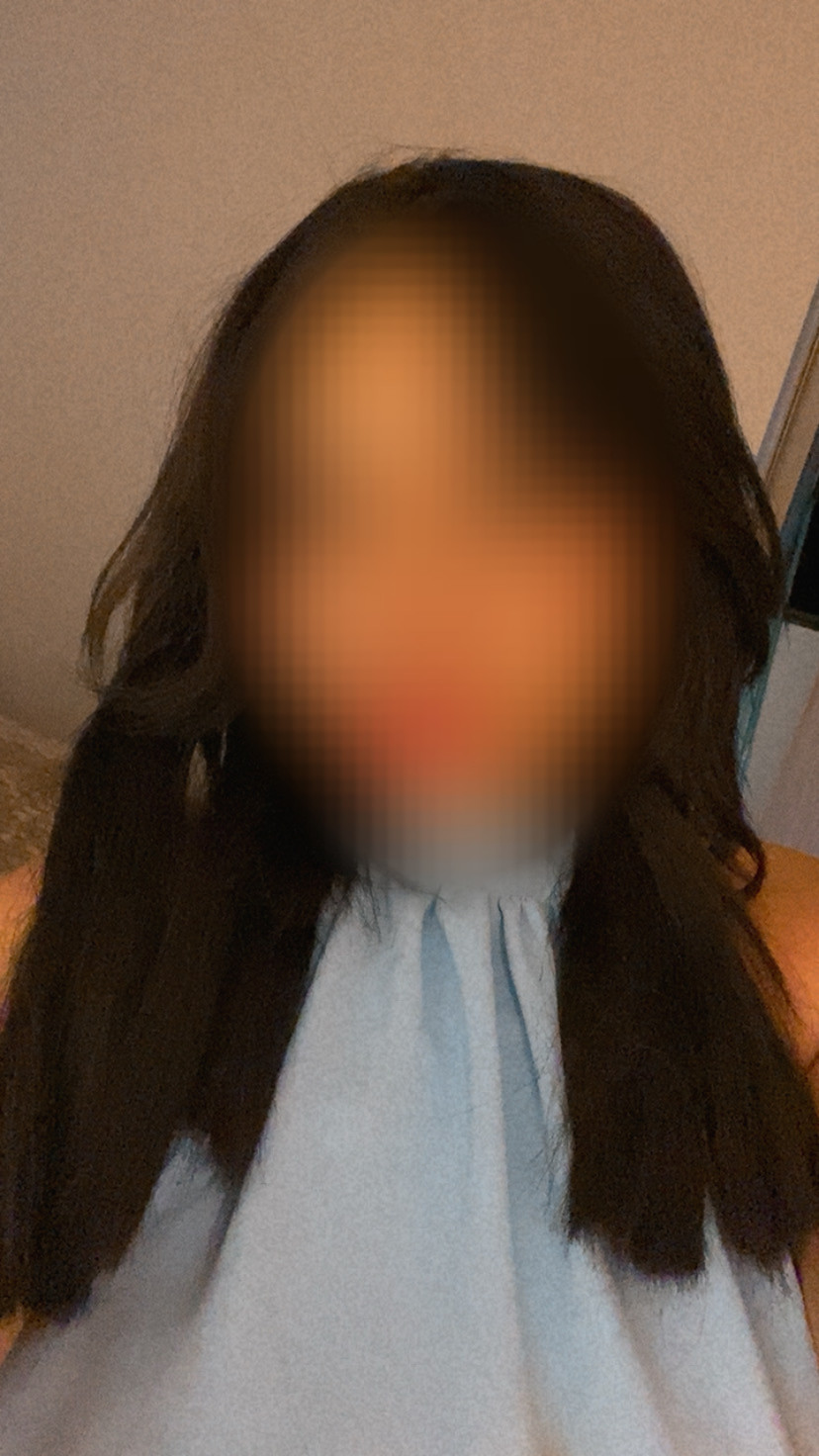Public photo 3 of Julia