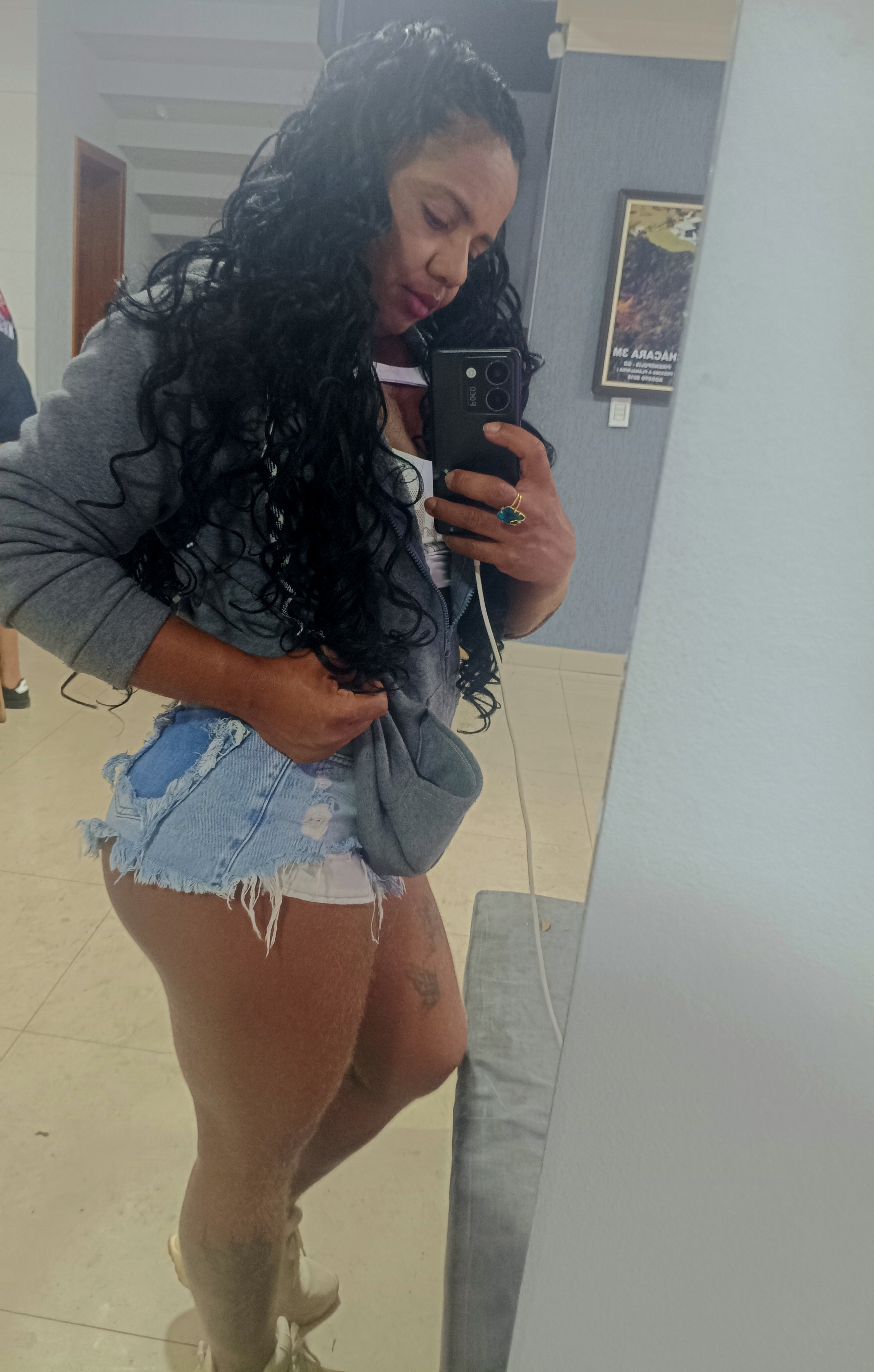 Public photo 4 of Karla