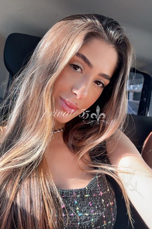 Larissa Constanzo, garota de programa, foto 2
