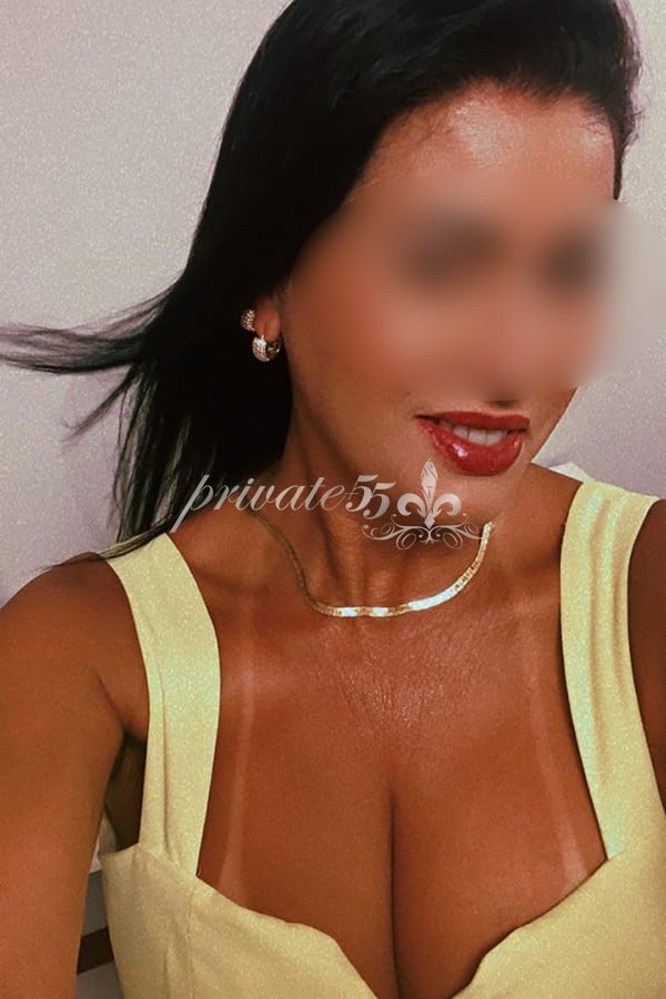 Public photo 6 of Bianca Matos