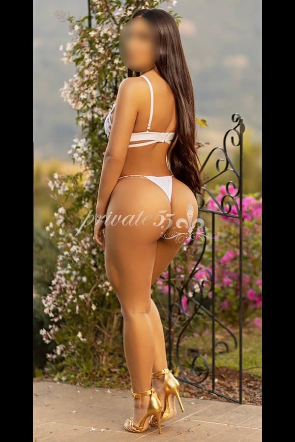 Public photo 30 of Georgina R