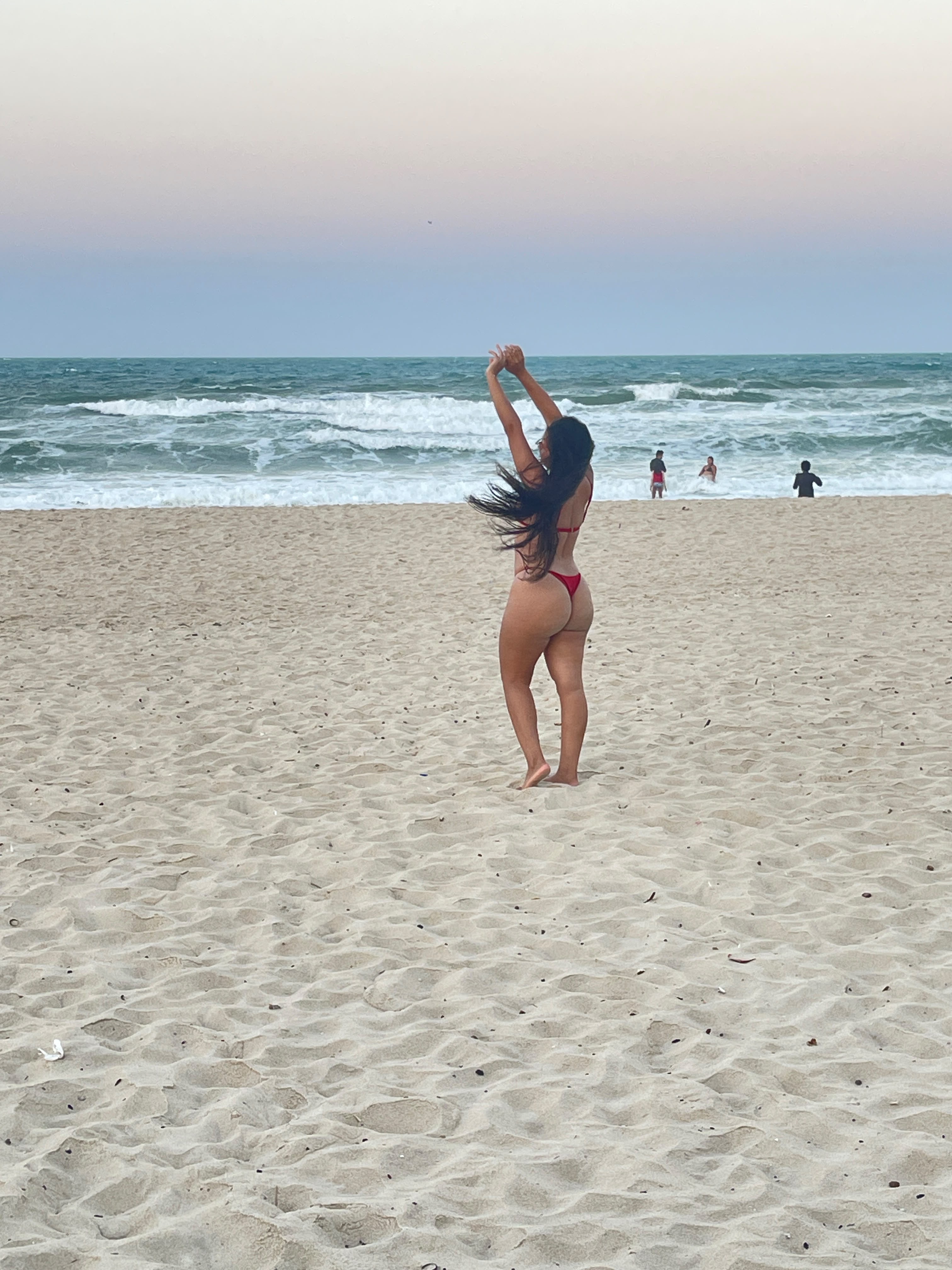 Priscila, garota de programa, foto 2