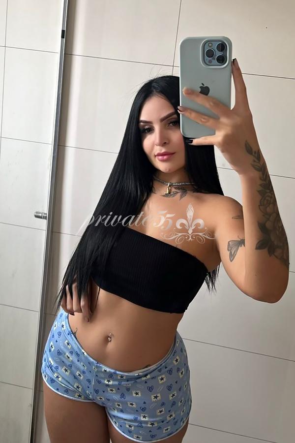 Emilly Hill, garota de programa, foto 2