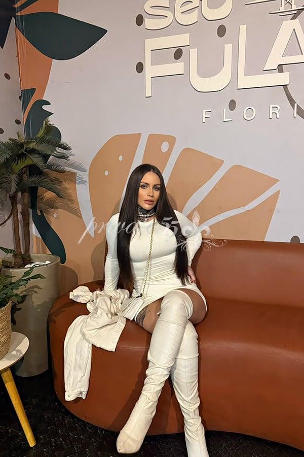 Kemely Silva, garota de programa, foto 10